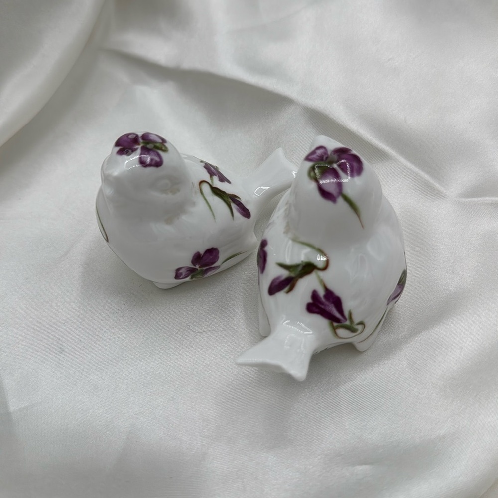 Hammersley Bone China England Birds Salt & Pepper Shakers Set